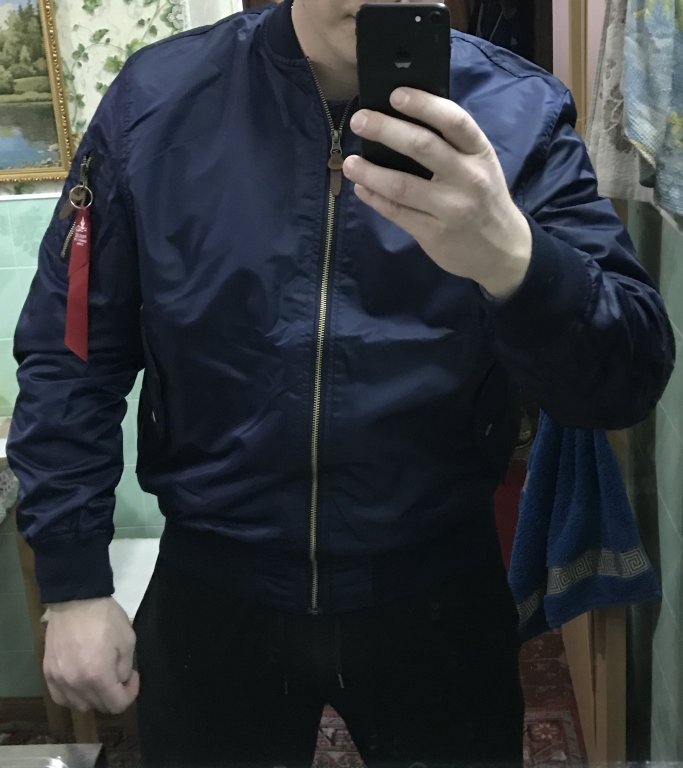 В Муроме посетитель ночного клуба украл в гардеробе понравившуюся куртку