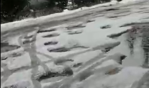 Владимирец: "Дорога на улице Куйбышева словно бомбёжку пережила!"