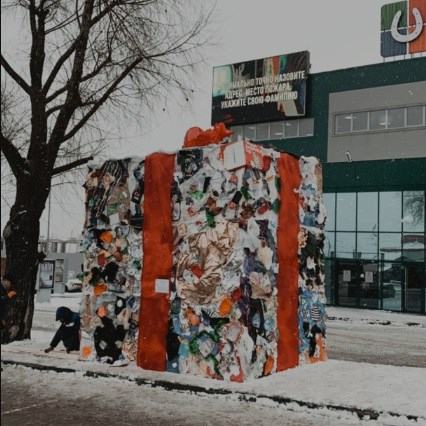 Во Владимире появился арт-объект из мусора