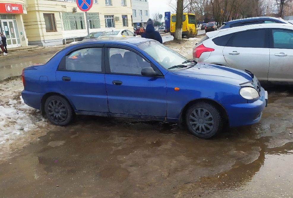 "Паркуюсь, как хочу!": во Владимире вновь орудуют автохамы