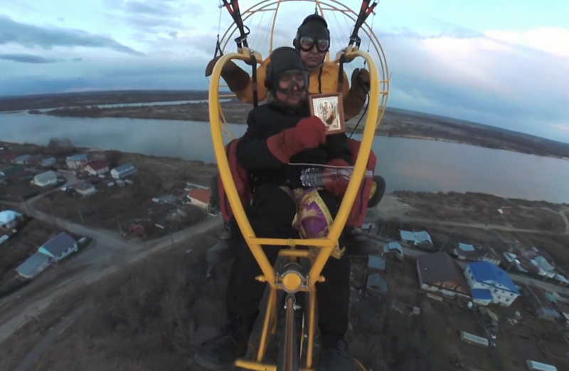 Муромские священники окропили святой водой границы округа с паралетов