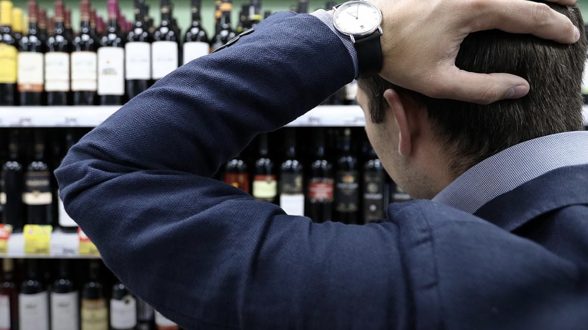 Запретят ли во Владимирской области продажу алкоголя в майские праздники?