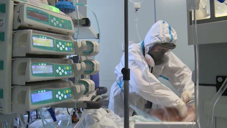 Суздальские врачи не получили выплаты за работу с больными коронавирусом