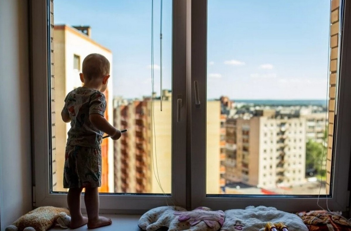 За три дня во Владимирской области из окон выпали четверо детей