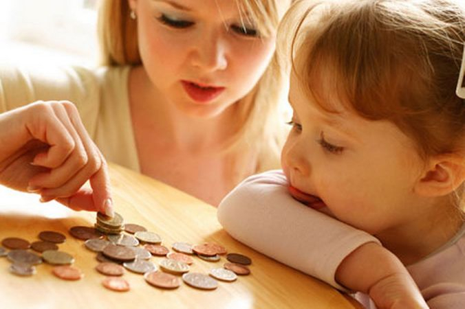 Кабмин выделит дополнительно 34 миллиарда рублей на детские выплаты