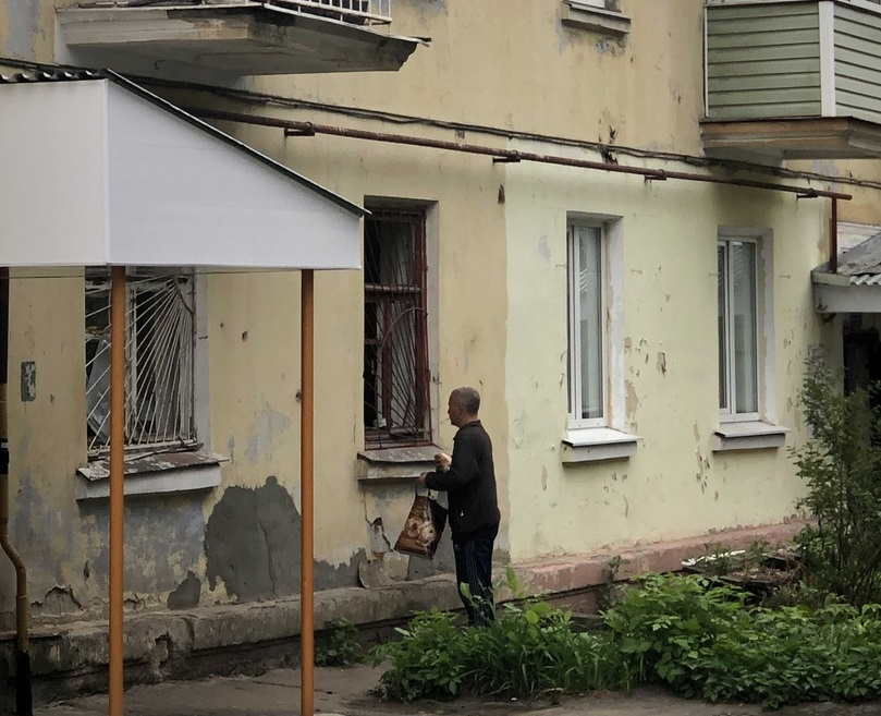 Житель Владимира устроил в своей квартире настоящую "наливайку"