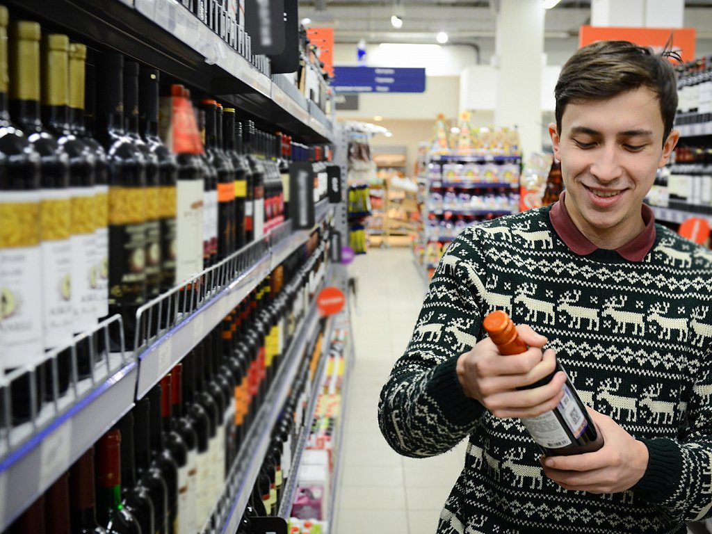 В России хотят ограничить продажу алкоголя на Новый Год