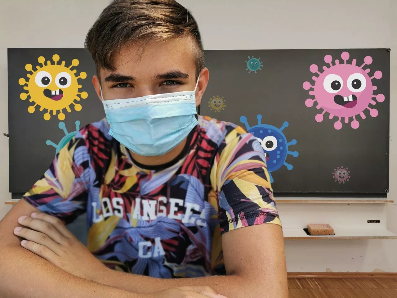 Фото к статье: Владимирская областная администрация высказалась о дистанционке в школах