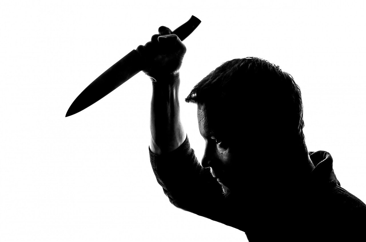 В Муроме племянник ударил дядю ножом в шею в ходе пьяной ссоры