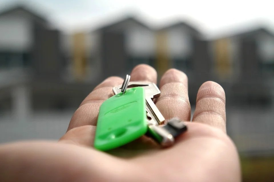 Ипотека или аренда: сельская ипотека позволяет сэкономить средства на дополнительную квартиру