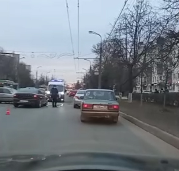 Жуткая авария на проспекте Ленина во Владимире. Есть погибший
