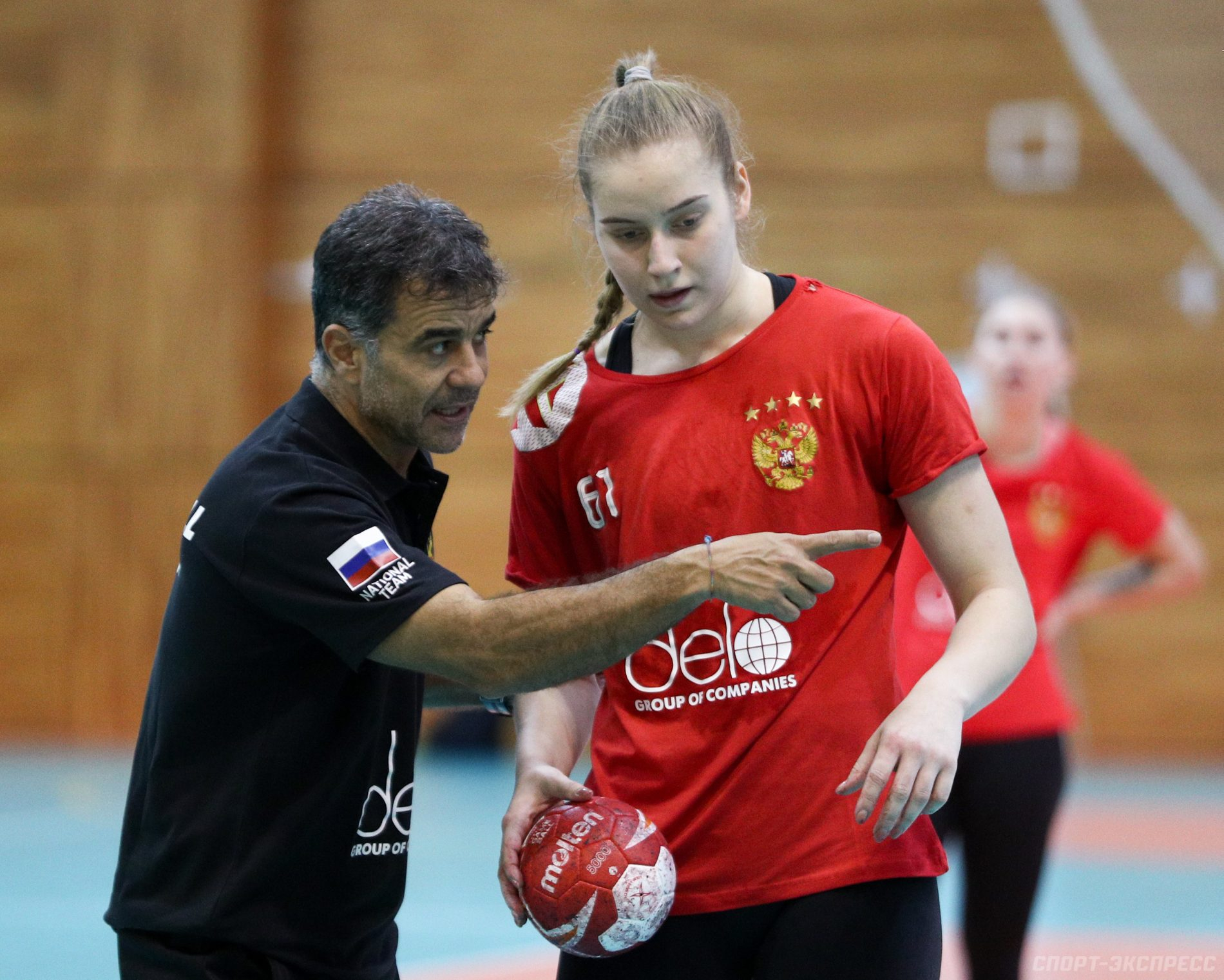 Главного тренера женской сборной по гандболу отправили в отставку