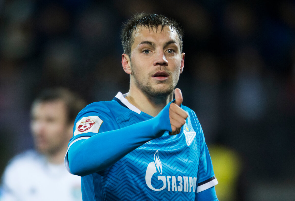 Дзюба занимает третье место в списке лучших бомбардиров чемпионата России