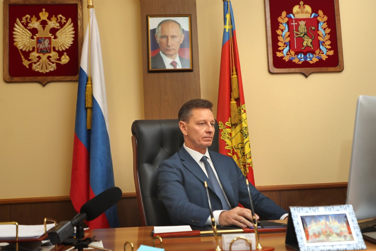 Владимир Сипягин поздравил работников государственной безопасности