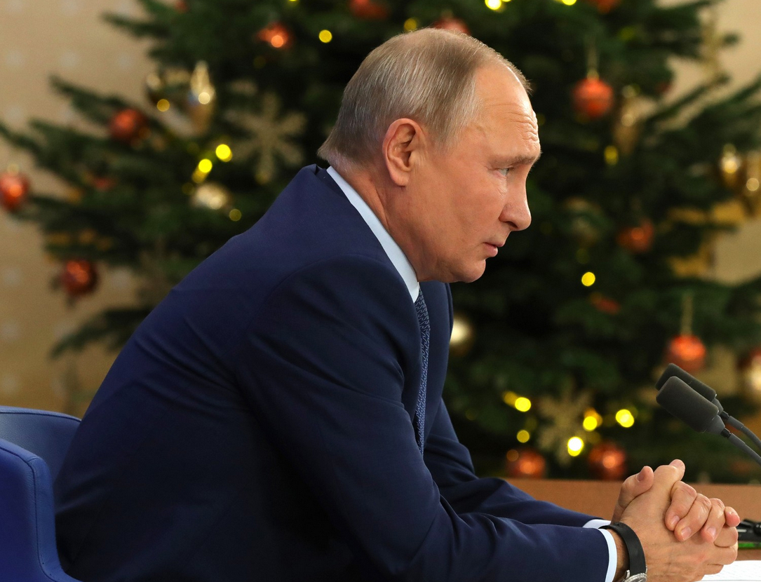 Путин высказался за всеобщий выходной день 31 декабря