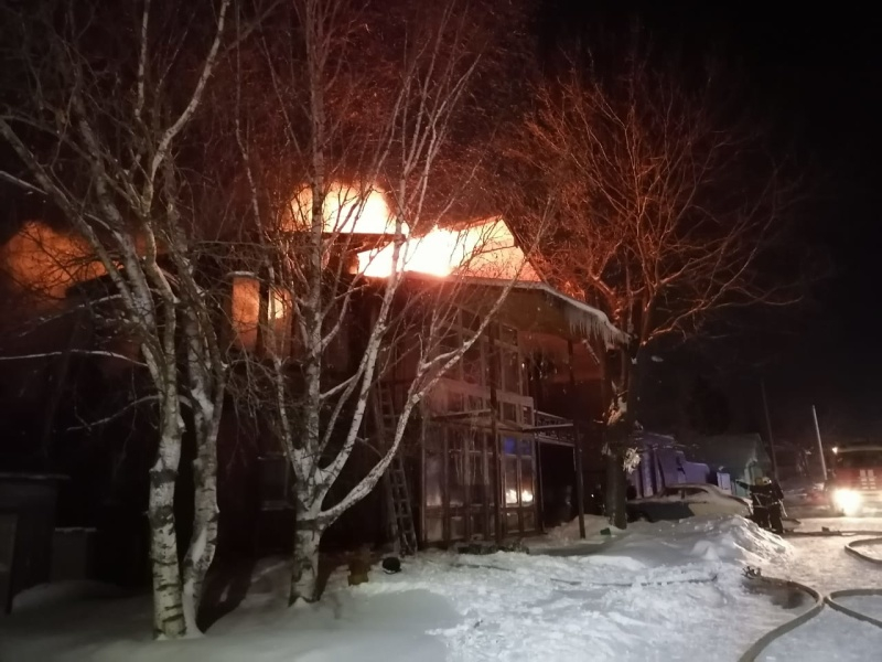 Минувшей ночью сгорело более 500 квадратных метров жилых помещений