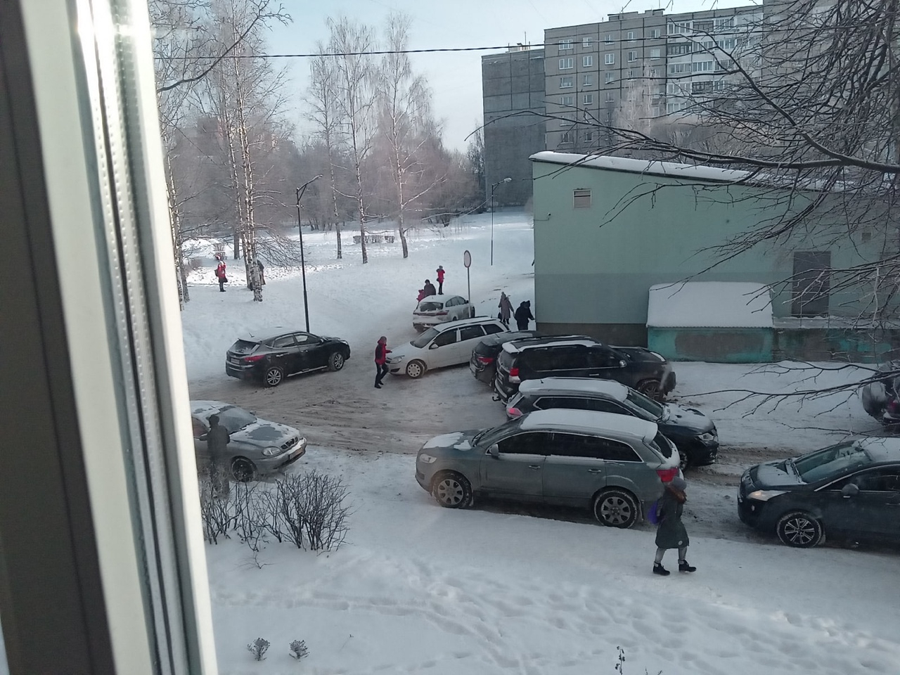 Во Владимире "гении парковки" создают неприятности для жителей