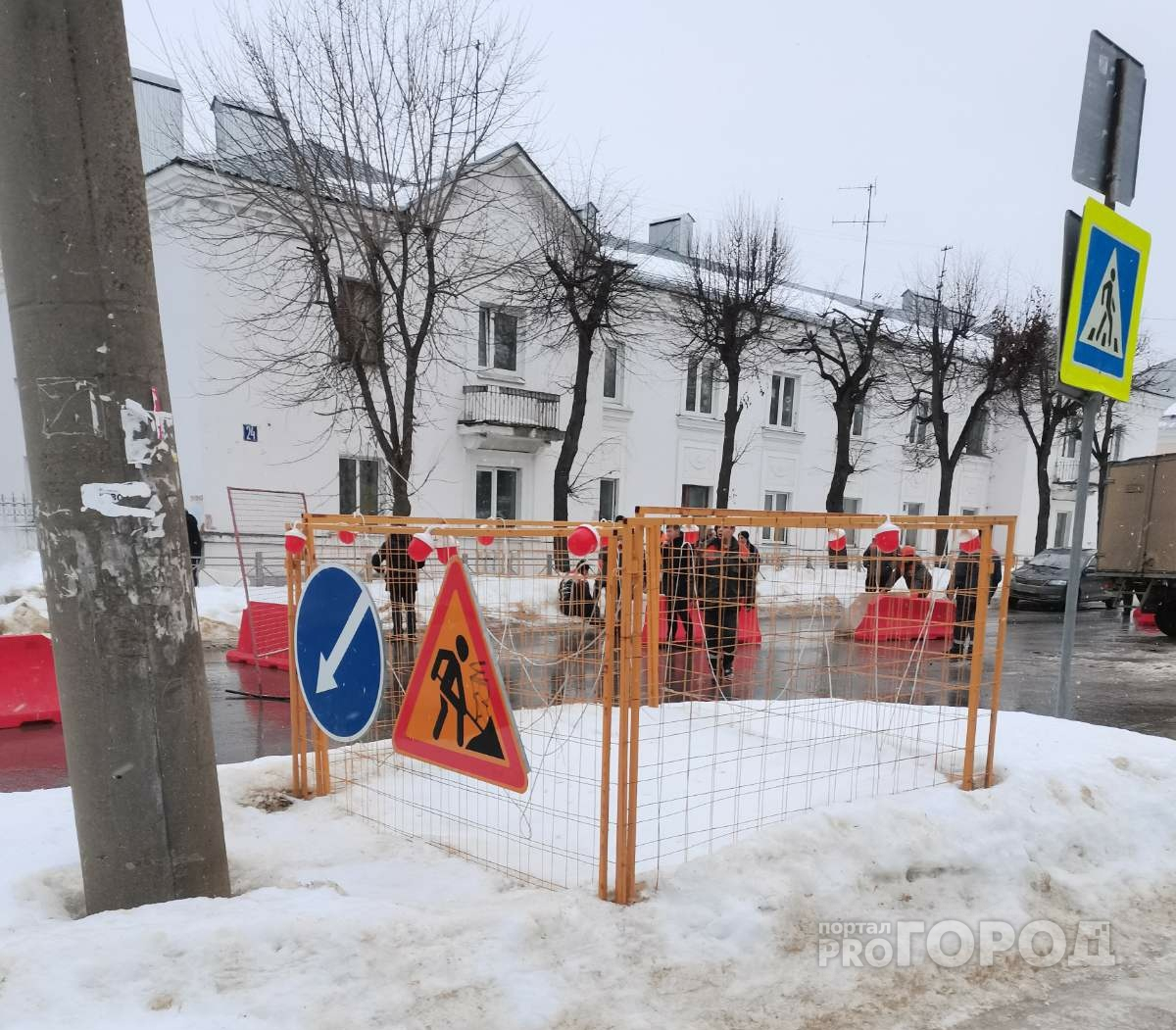 Пострадавший из-за дефекта трубопровода на Луначарке рабочий находится в больнице