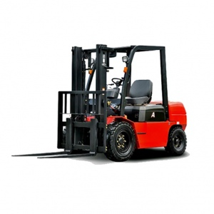 Китайские погрузчики в 2021 году вытеснят японцев с российского рынка