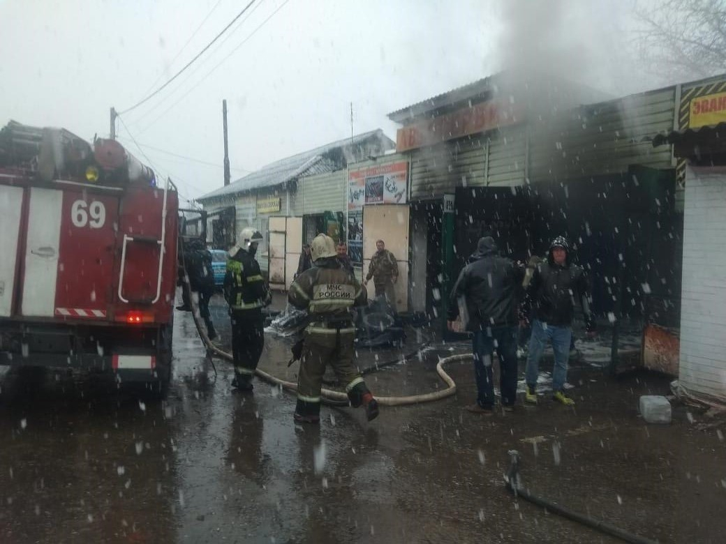 Во Владимирской области в автосервисе сгорел автомобиль