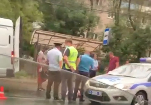 На пешеходном переходе в Александрове грузовик сбил двоих детей
