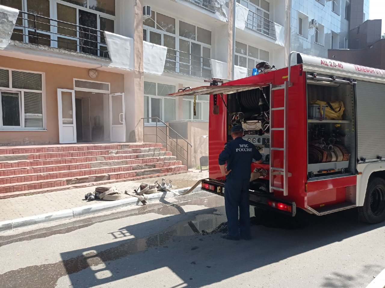 Владимирские пожарные потушили Областную клиническую больницу