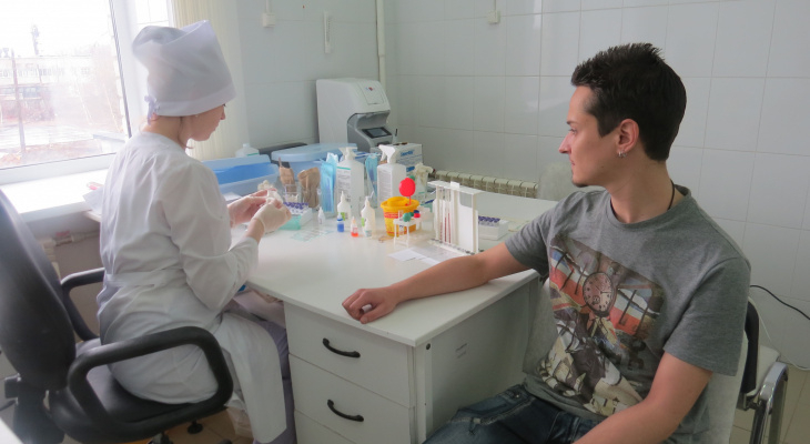 Очередь на вакцинацию от коронавируса во Владимире выросла до 4 тысяч человек