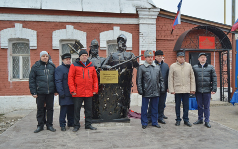 «Покорители огня» в Коврове. Памятник пожарным и спасателям