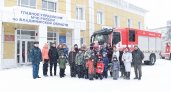 Владимирские пожарные исполнили новогодние желания юных владимирцев