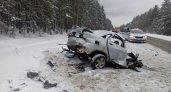 Жуткая авария в Киржачском районе: легковушка и грузовик столкнулись лоб в лоб