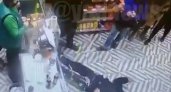 Драка в Собинке: один покупатель отправил другого в нокаут