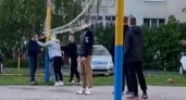 Во Владимире женщина с щёткой напала на детей-волейболистов