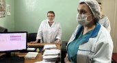 Рублем и жильем: в Золотковской больнице обсудили, как привлечь в медицину новые кадры