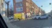 Таксист влетел в здание гостиницы в центре Владимира