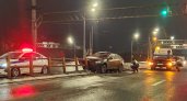 Во Владимире на трассе М-7 легковушка влетела в отбойник