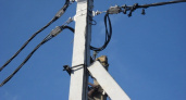 В Коврове электрик повис на столбе ЛЭП