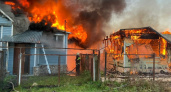 В деревне Хреново Собинского района пожар охватил два жилых дома