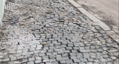 В Суздале развалился тротуар, который положили около полугода назад