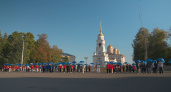 Во Владимире прошел флешмоб, посвященный воссоединению с новыми территориями