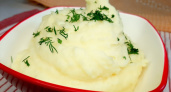 Добавьте ложку — картофельное пюре станет невероятно вкусным: такого гарнира вы точно не пробовали