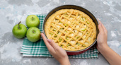 Замешиваем за 5 минут и подаем к столу ароматный яблочный пирог, который лучше шарлотки - домочадцы съедают в два счета