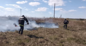 Спасатели потушили загоревшуюся траву в Суздальском районе