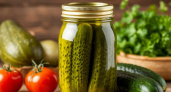 Огурцы на зиму закрываю только так. Даже рассола не остается. Это лучшие хрустящие огурчики - все просят рецепт