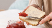 Варенье под плесневой шапкой: эксперты Роспотребнадзора объяснили, можно ли такое есть 
