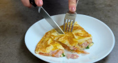 "Мне не верят, что я готовлю этот нереально вкусный завтрак всего за 15 минут": рецепт лаваш-сэндвича на сковороде