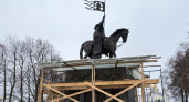 Общественники проверили ремонт памятника князю Владимиру в областном центре 