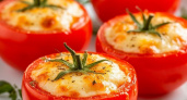 Помидоры с чесночной начинкой: рецепт быстрой закуски для новогоднего стола