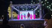 На Соборной площади прошло праздничное выступление под открытым небом