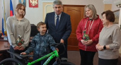 Школьник из Ляховиц получил в подарок велосипед от главы Суздальского района