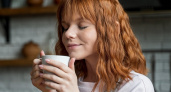 Что пить по утрам вместо кофе и чая? Учёные рекомендуют напиток, который улучшает кожу и пищеварение